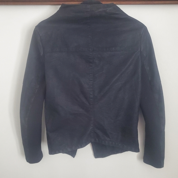 Black Jacket Women's - Picture 8 of 12